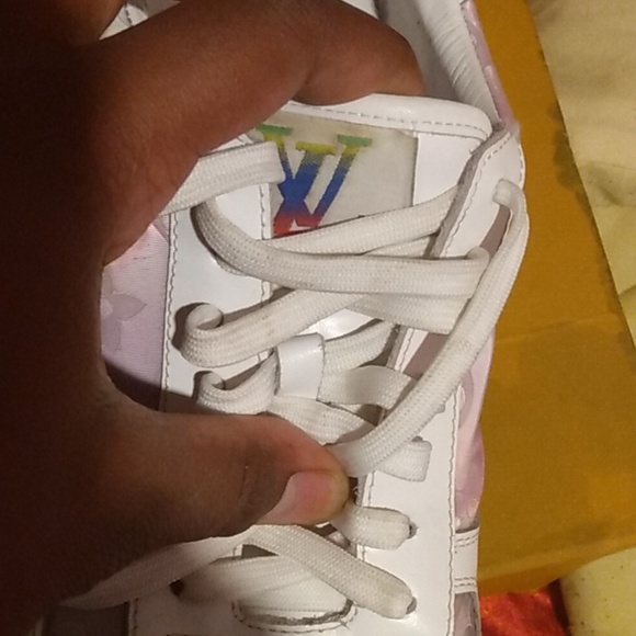 louis vuittion - Picture 3 of 5